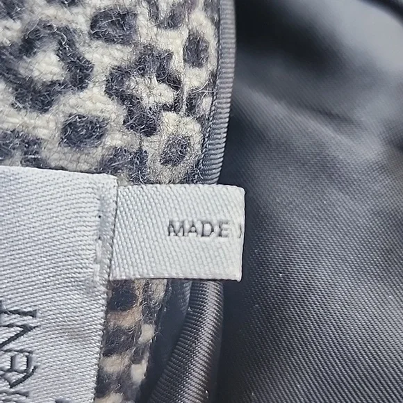 Yves St. Laurent Black and White Patterned Wool Pencil Skirt - Picture 11 of 15